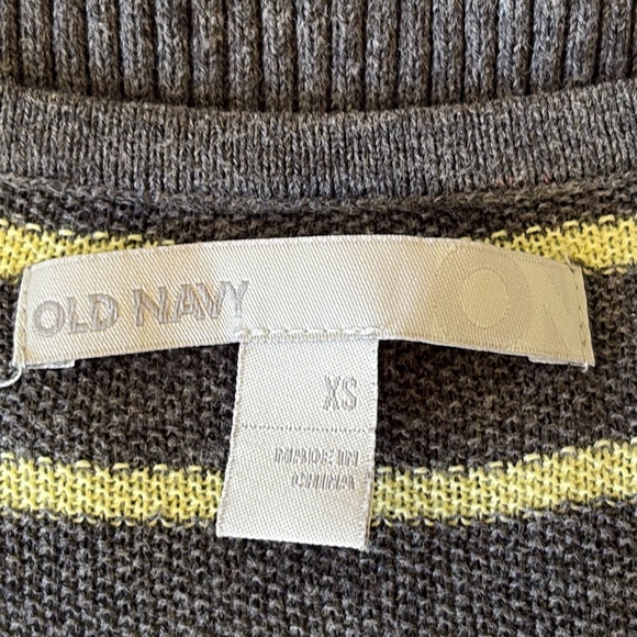 ⭐️Old Navy Gray and Yellow V Neck Tie Knit Sweater Size XS - Picture 7 of 12
